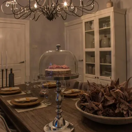 Puur & Simpel, Buitengewoon Vertoeven In De Brabantse Kempen Oda ve Kahvaltı Westerhoven