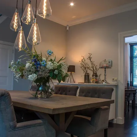 Puur & Simpel, Buitengewoon Vertoeven In De Brabantse Kempen